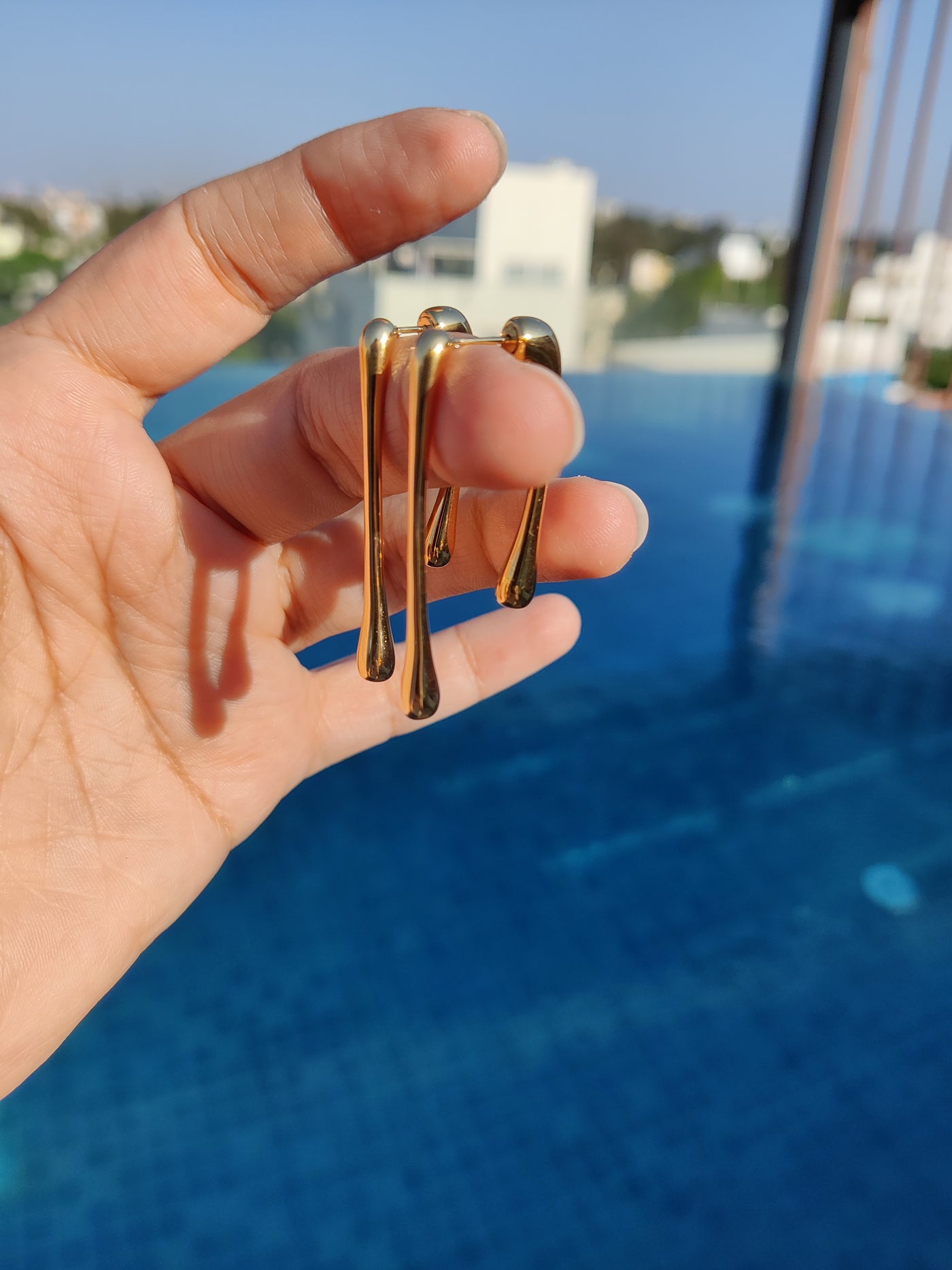 Iconic Drip Gold earrings