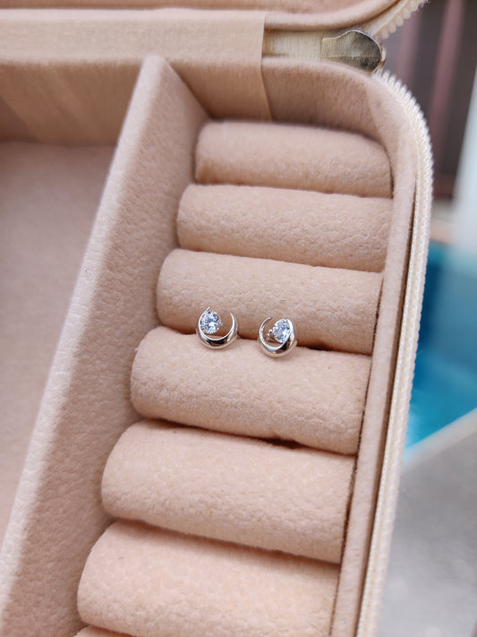 Nia Silver Studs