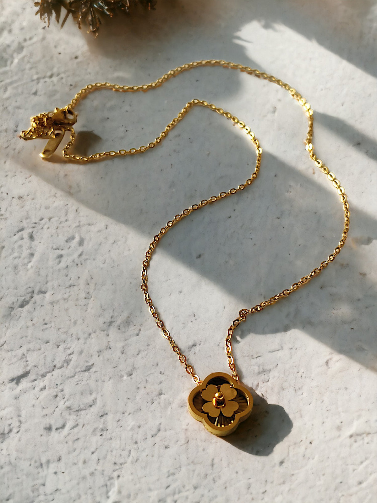 Lily Necklace