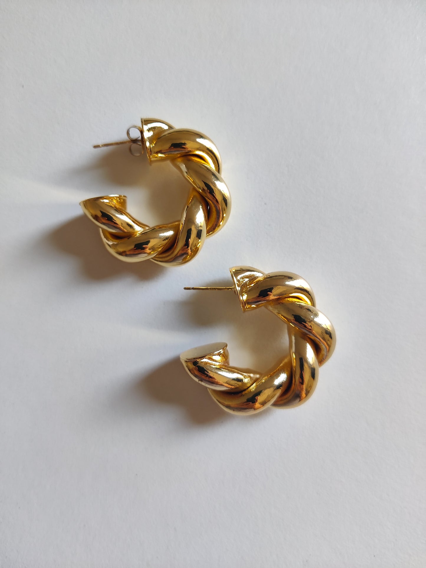 Mia Twisted Chunky Hoops