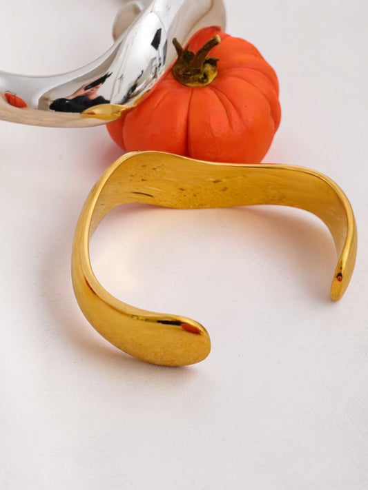 Bold Sculpted Cuff